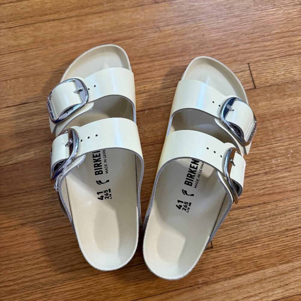 Arizona Birkenstock Sandals – Butter/Silver Buckle (Narrow Fit, New with Tags)